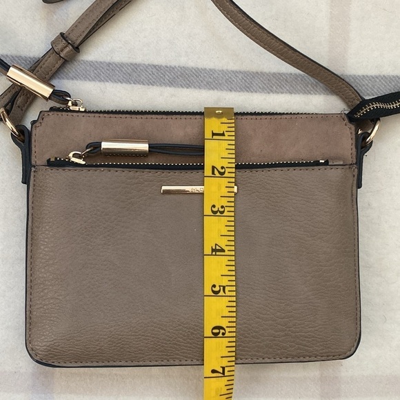 ALDO Light Brown Faux Leather Crossbody Purse, Adjustable Strap - Picture 12 of 13